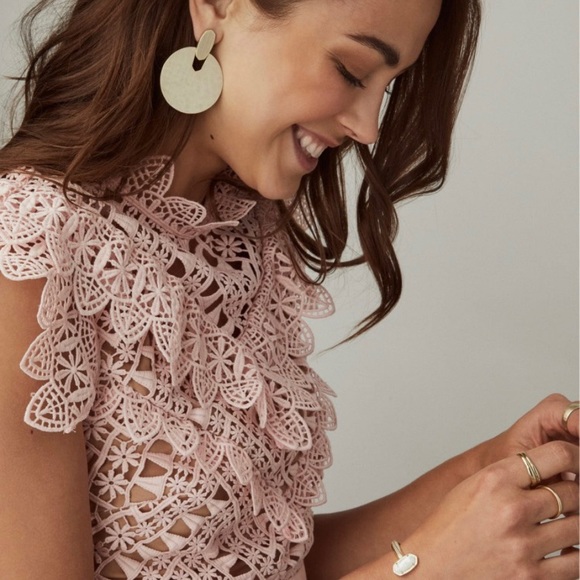 TODAY ONLY!!! Kendra Scott Elton Gold Cuff bracelet - Picture 2 of 11